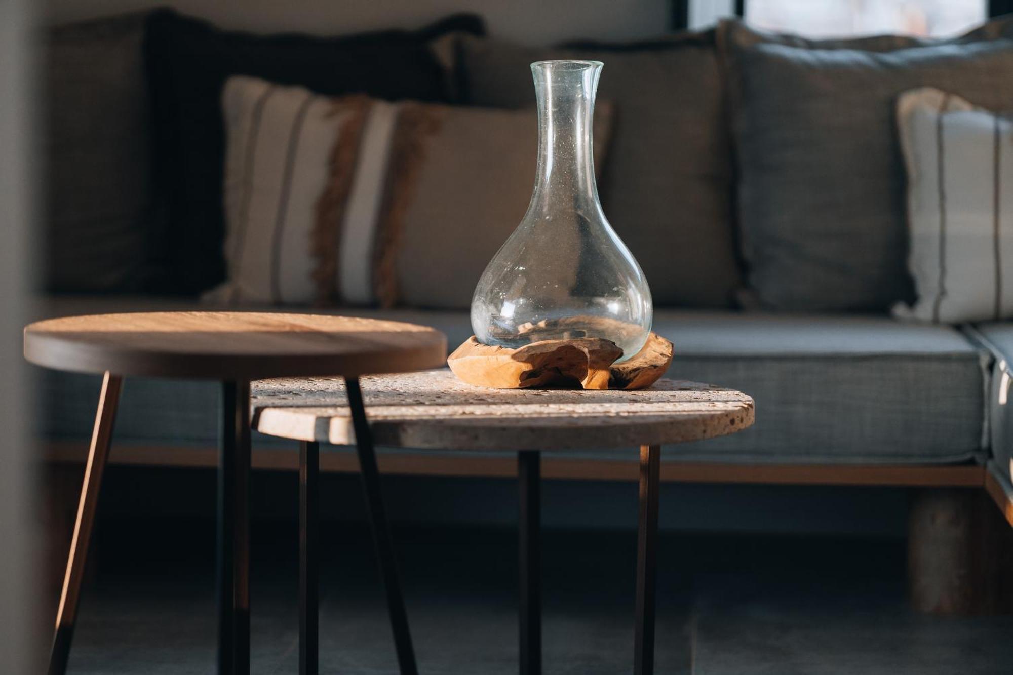 Kosmitis Suites & Villas Nausa Pokoj fotografie
