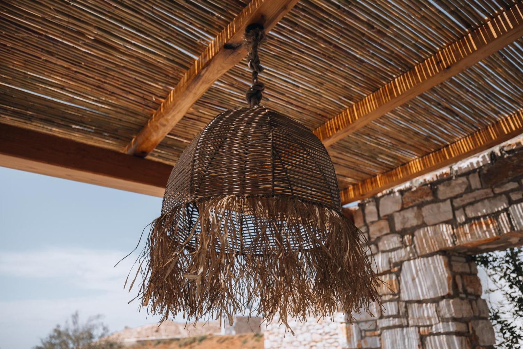Kosmitis Suites & Villas Nausa Pokoj fotografie